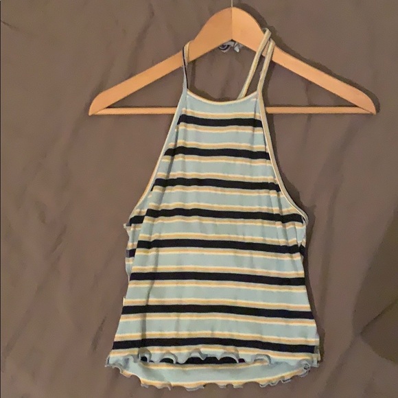 Cute halter top with open back - Picture 1 of 3